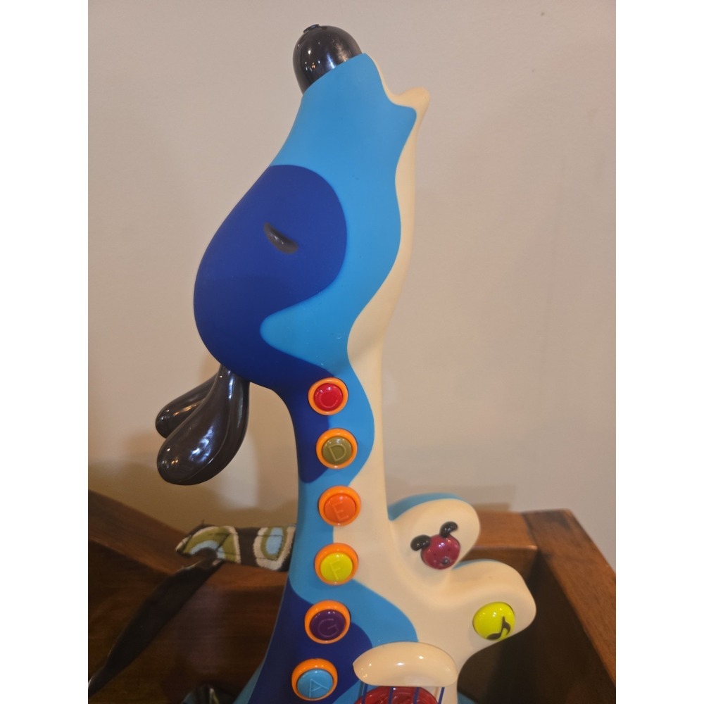B Toys Electric Guitar Interactive Woofer Hound Dog Musical Instrument Tested VG - Picture 5 of 11